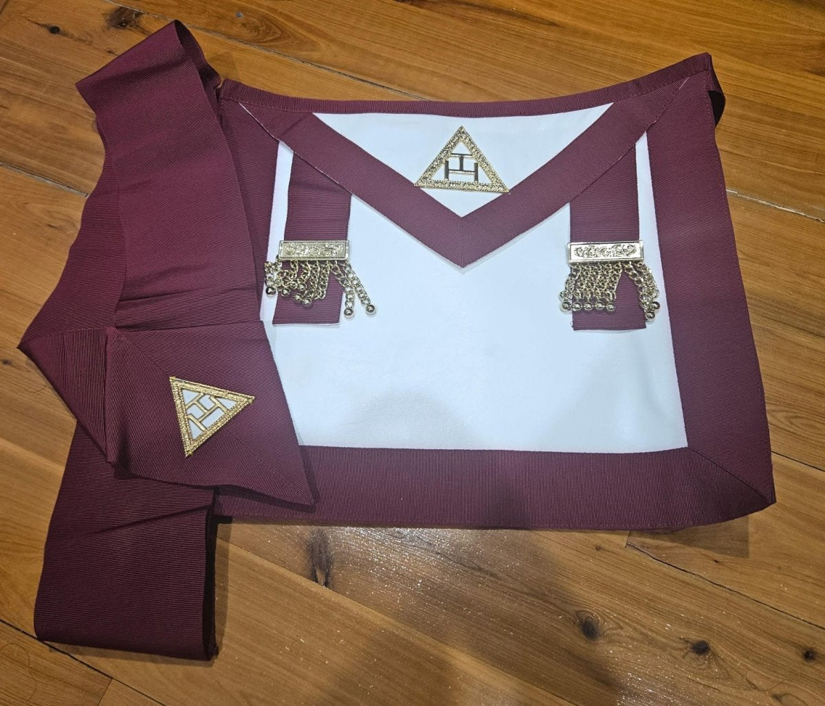 Royal Arch Irish Constitution Apron + Sash - Supreme Grand Chapter of Ireland - Luxe Regalia